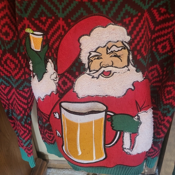 33 Degrees Christmas Sweater Santa Drinking Beer Front Pocket Mens Size Large - Picture 3 of 7